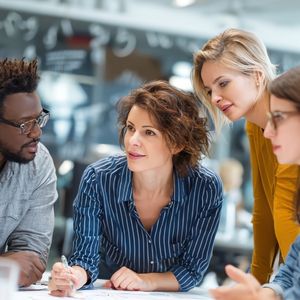 Image%20femme%20re%CC%81union%20