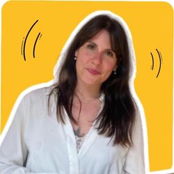 Intervenante%20pack%20jaune%20-%20Julie