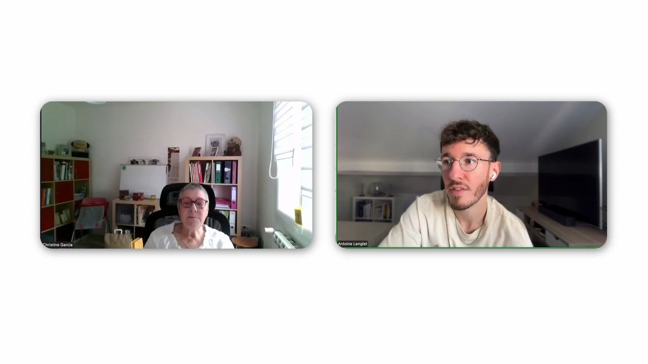 Un coach en session avec un professeur