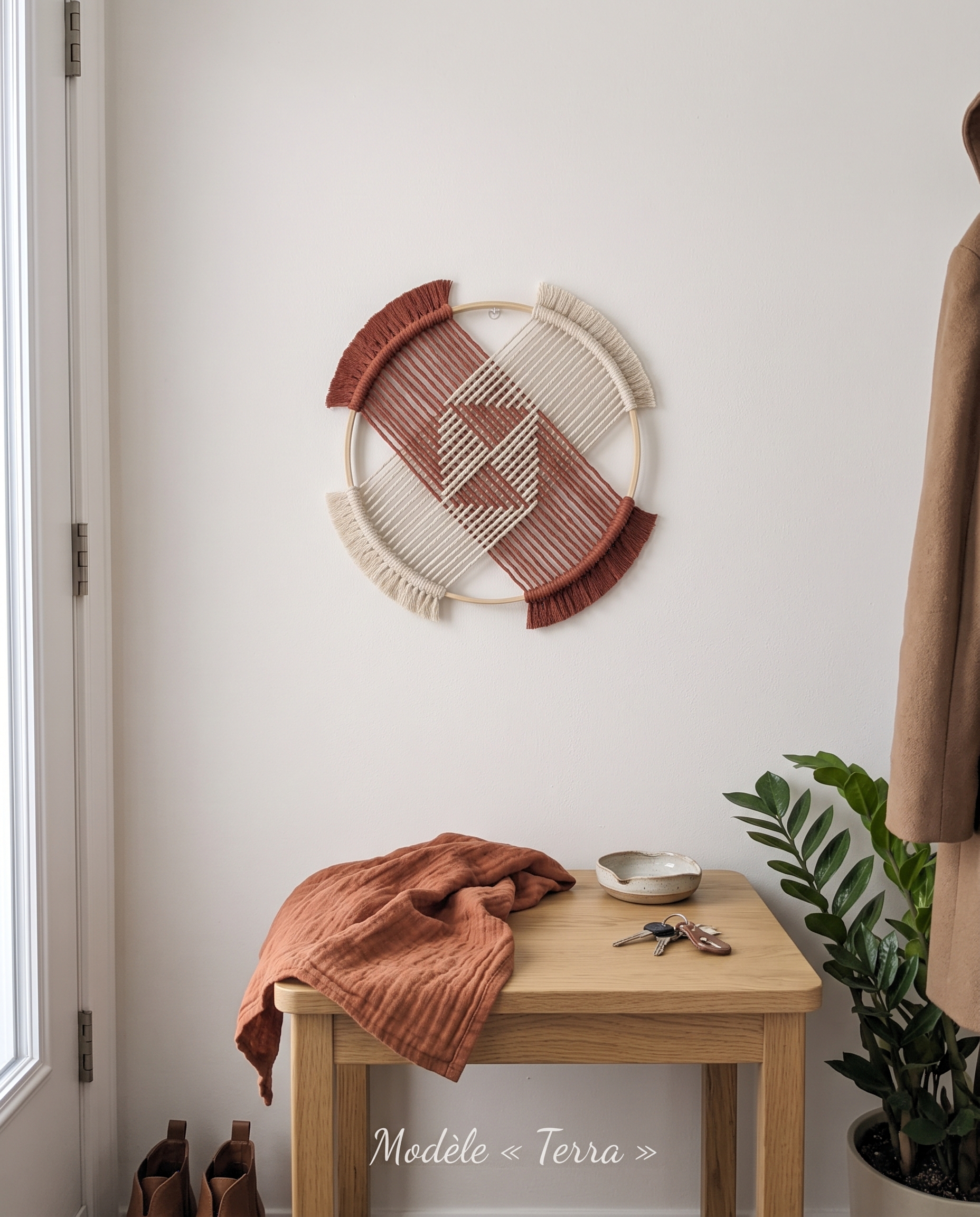 Tissage mural sur cercle en macramé Terra coloris naturel et terracotta 10,5 pouces - Décoration bohème Québec