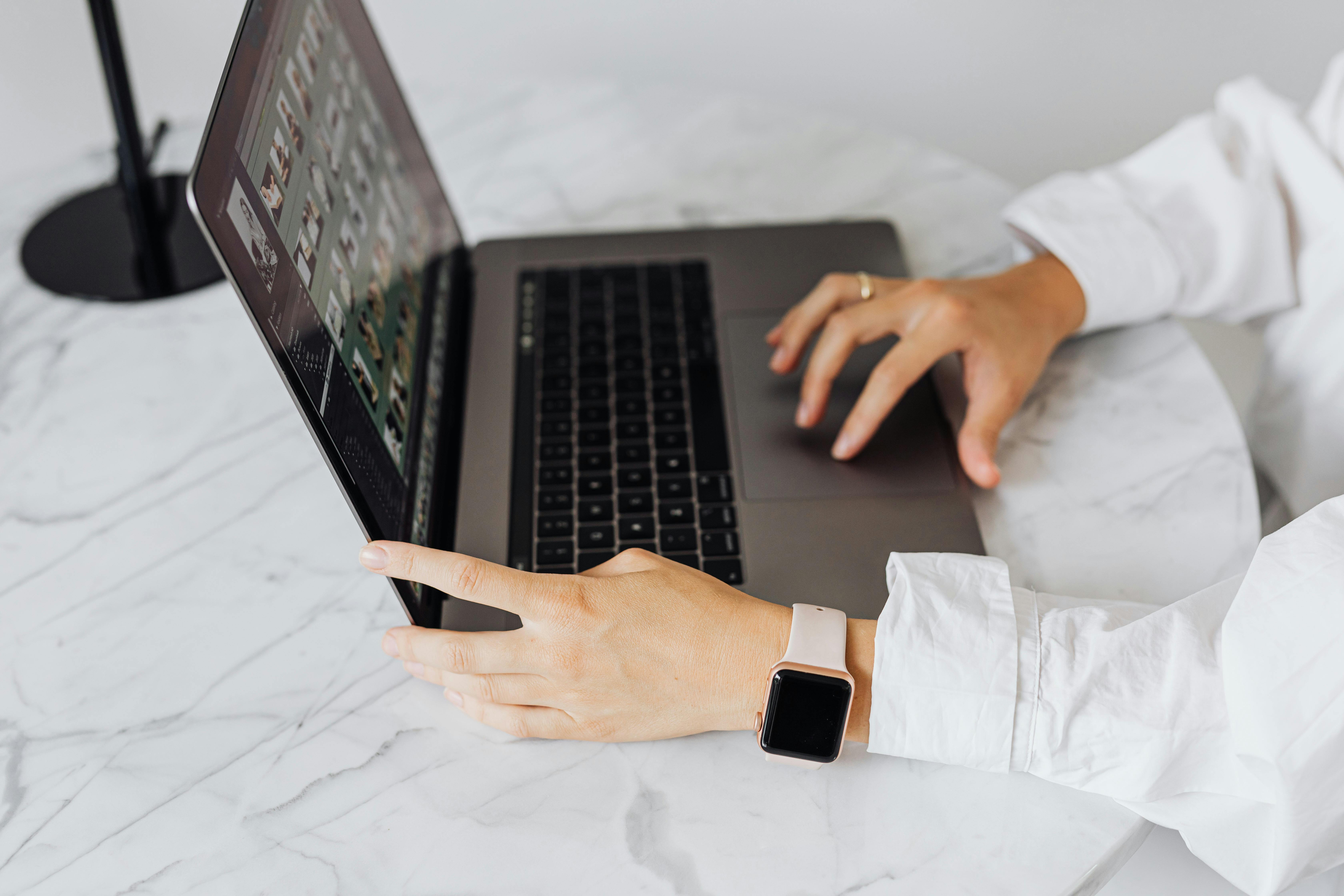 formation Leadership et Motivation de Potentiel Optimum - Organisme de formation certifié Qualiopi à Marseille - Développer une image professionnelle cohérente et impactante, renforcer sa posture de leader et maîtriser les codes du personal branding pour gagner en visibilité, en confiance et en performance.
