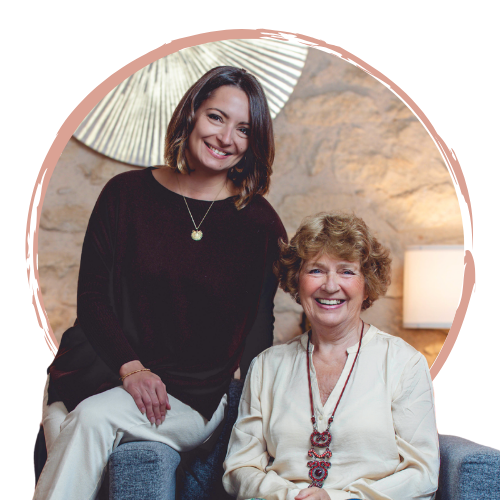 Black%20White%20Modern%20Simple%20Playful%20Feminine%20Bold%20Podcast%20Logo%20(2)