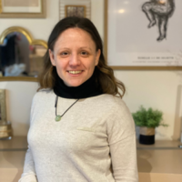 portrait-stephanie-px41r3y0b2jzfpoh5q8i5zh5pdzalwlpny47cmxgwg