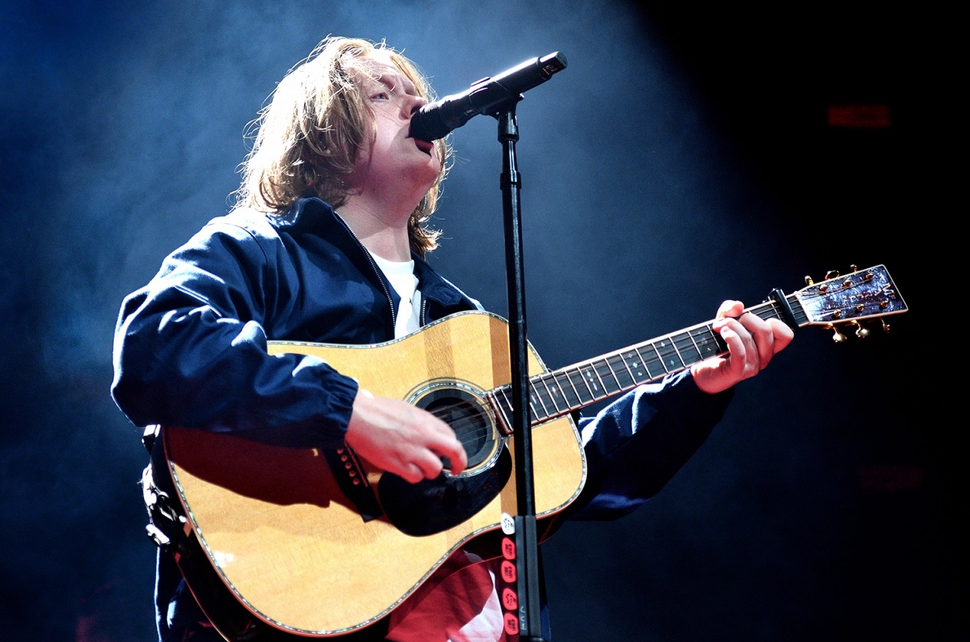 Lewis-Capaldi-1