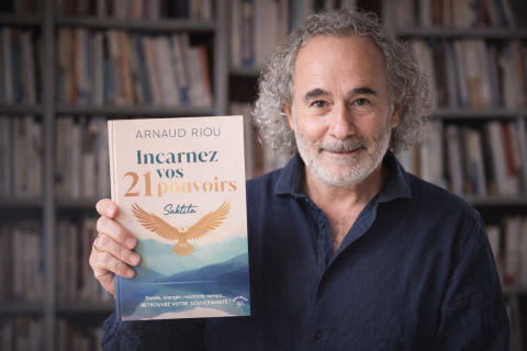 PEL_21Pouvoirs_Arnaud_Livre1__480x320