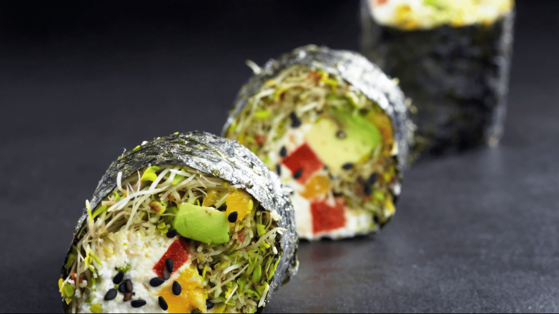 Maki%20aux%20jeunes%20pousses