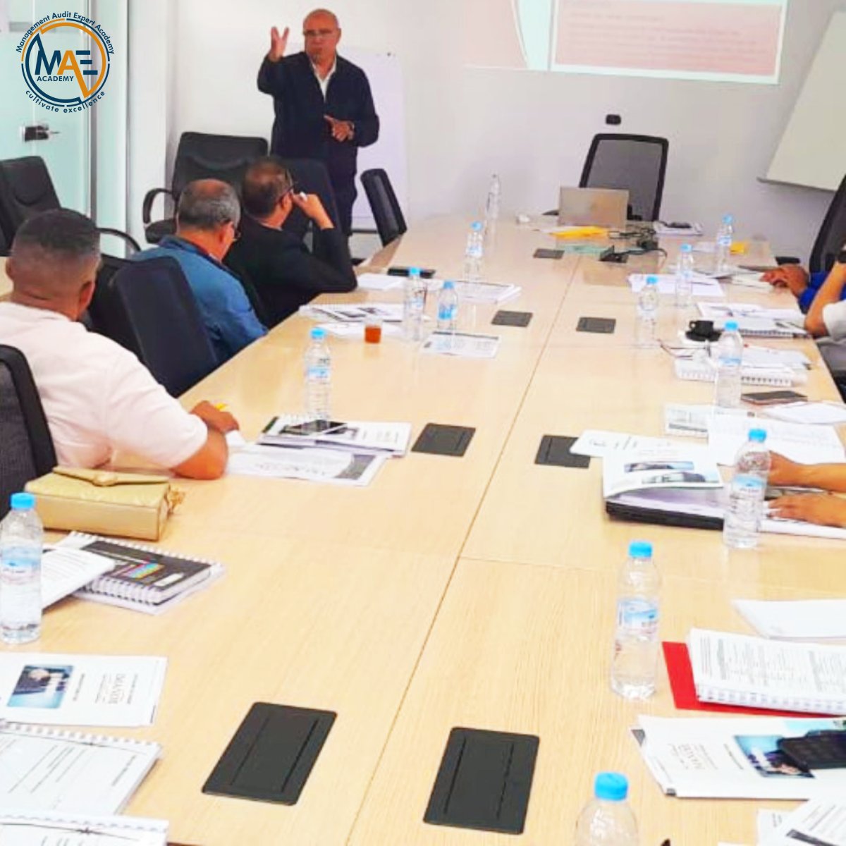 WhatsApp%20Image%202025-10-07%20at%2001_43_01(1)