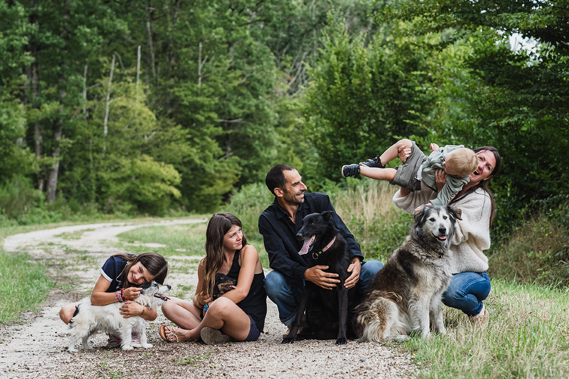 famille-sereine-chien