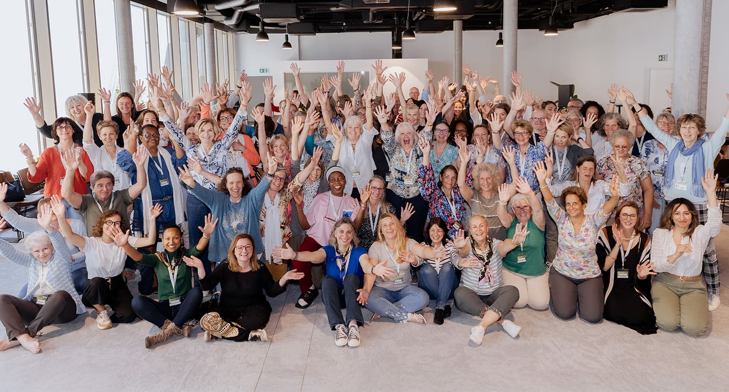 Mezaelle-credentials-club-mezaelle