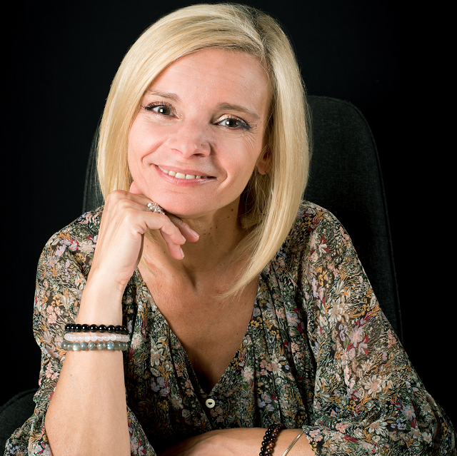 Christine-de-olivera