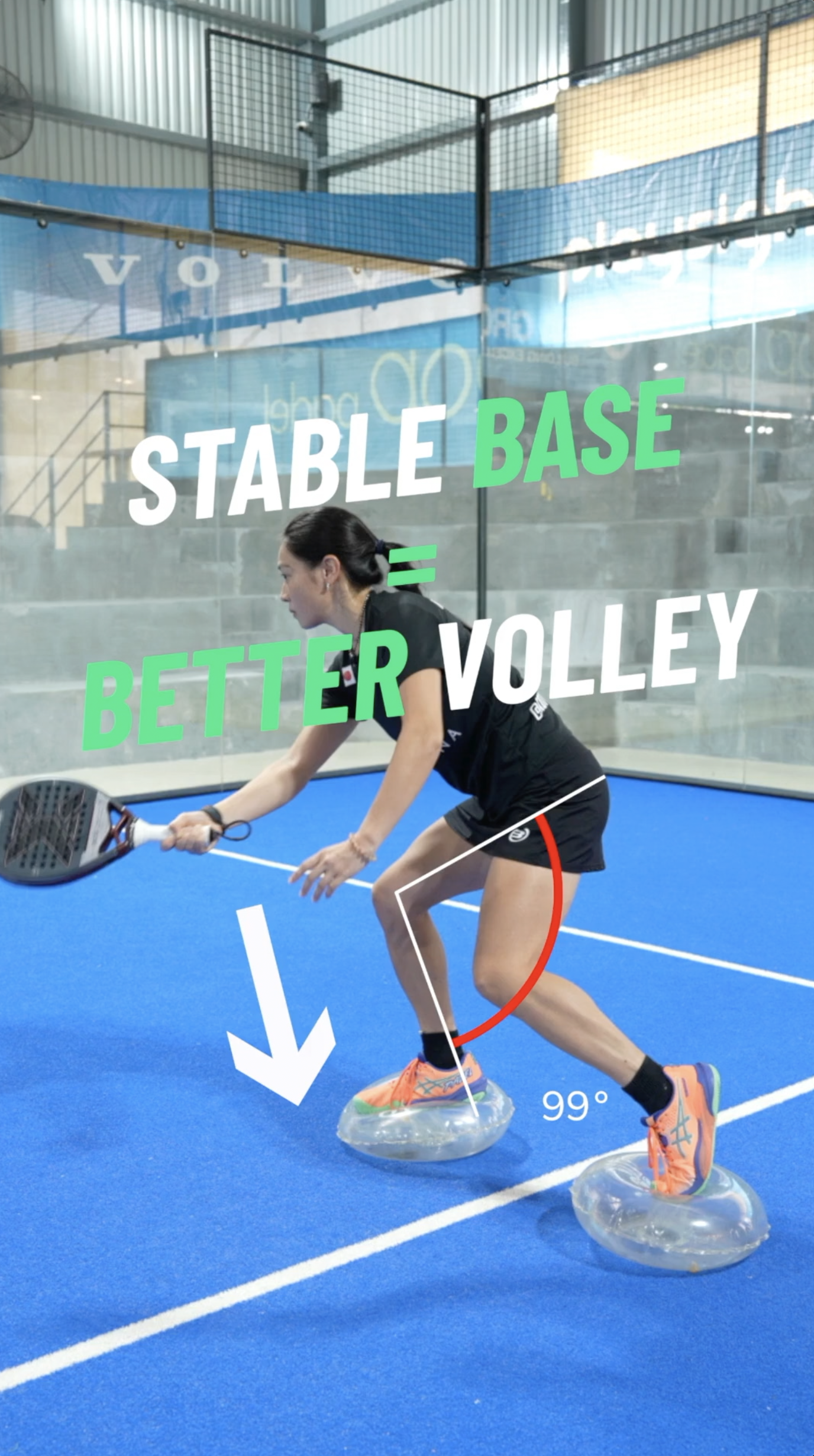 Balance%20and%20stability%20at%20the%20volley%20Padel