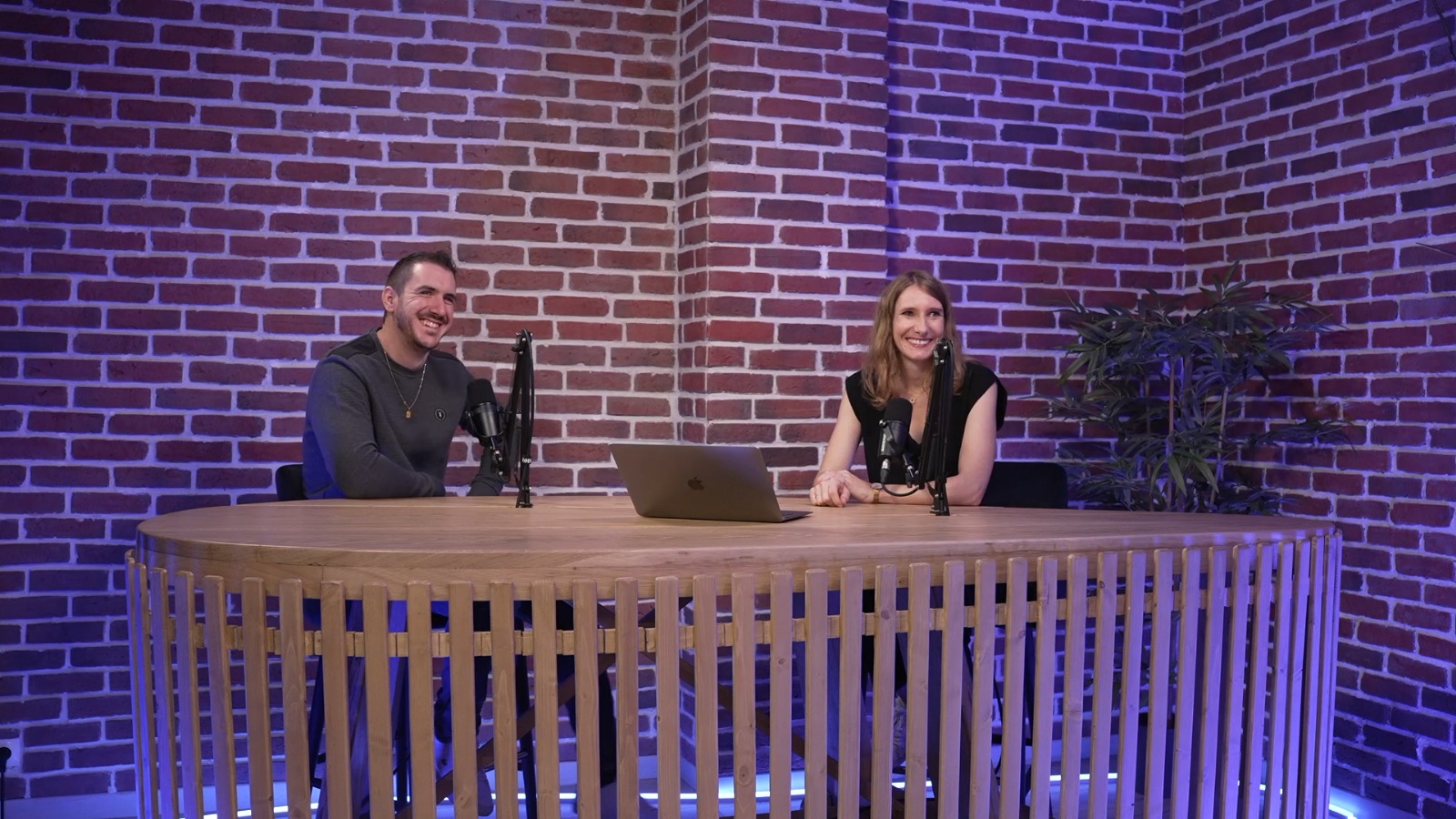 WhatsApp%20Image%202024-11-08%20at%2022_21_24