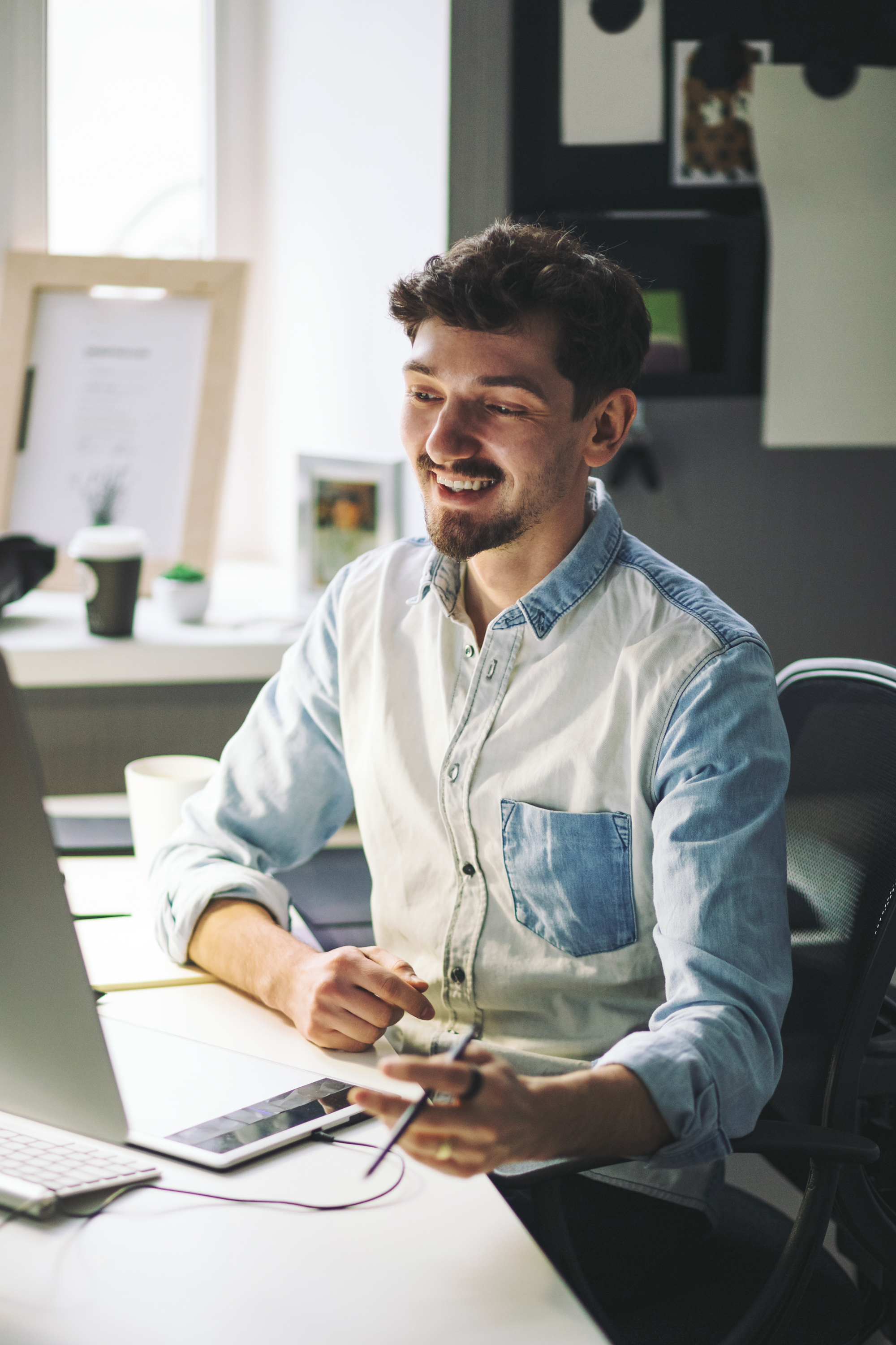 handsome-businessman-working-office handsome-businessman-working-office