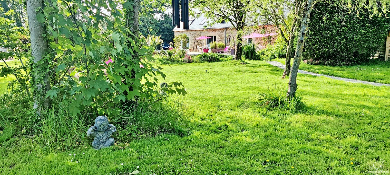 Domaine%20de%20Ke%CC%81rizel%20-%20Morbihan-maison%20d_h%C3%B4tes-jardin%20et%20boudhas