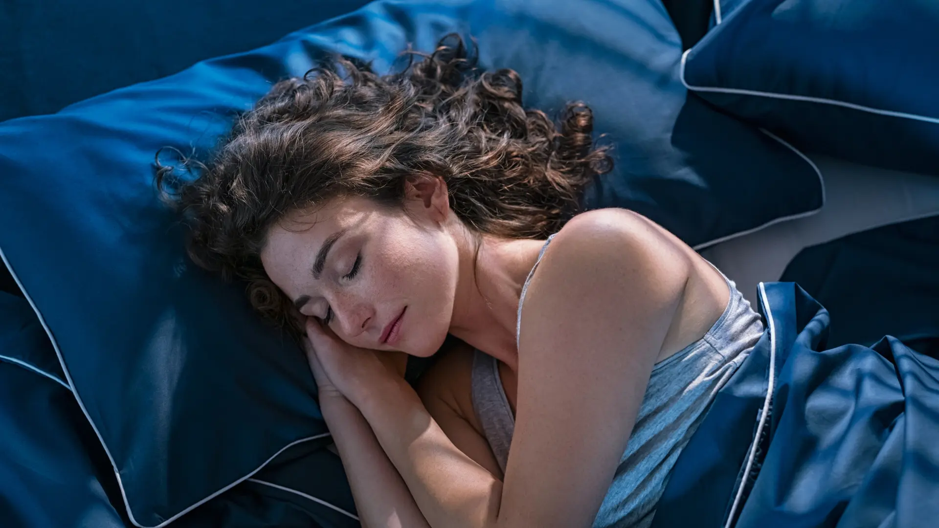 sommeil_insomnies_surcharge_mentale_stress_chronique_burn_out_blur_out_brown_out_sophrologue_ambon_muzillac_damgan