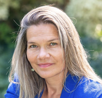 Lise%20Bachmann%20Head%20shot